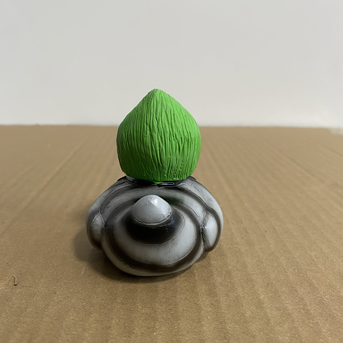 Funny Duck Car Dashboard Figurine - Suit-Wearing Mischievous Duck Statue, Cute Novelty Car Decor Ornament, Desktop & Auto Interior Accessory